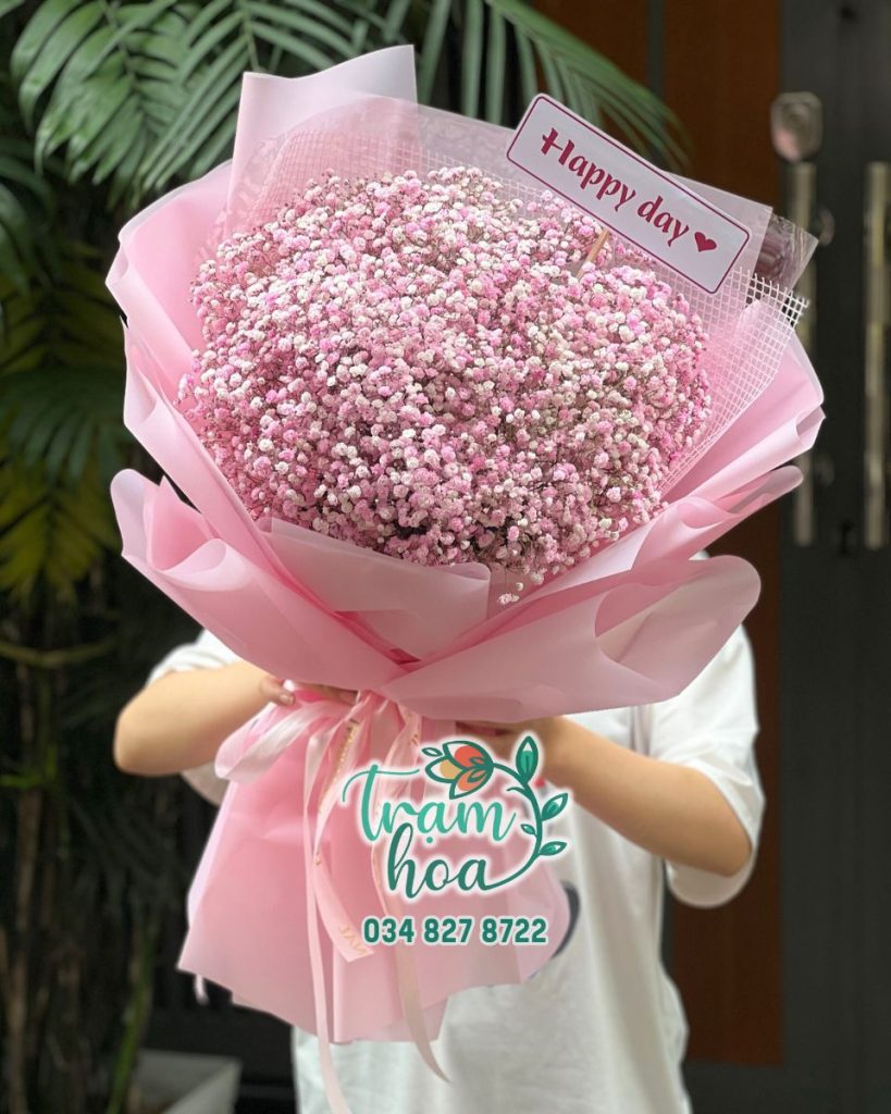 Bó hoa baby hồng - đại diện cho tình yêu đầu mộng mơ, trong sáng và ngập tràn hạnh phúc